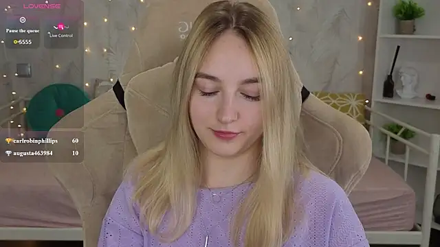 Shy_Polly webcam show