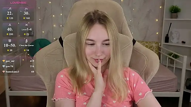Shy_Polly live XXX chat