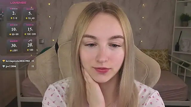 Shy_Polly's Webcam Show