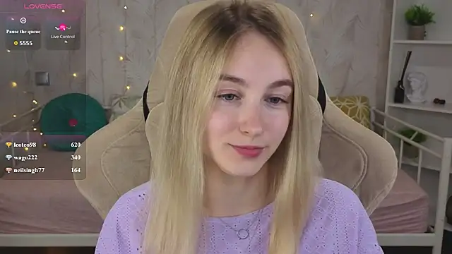 Shy_Pollyn Live XXX chat