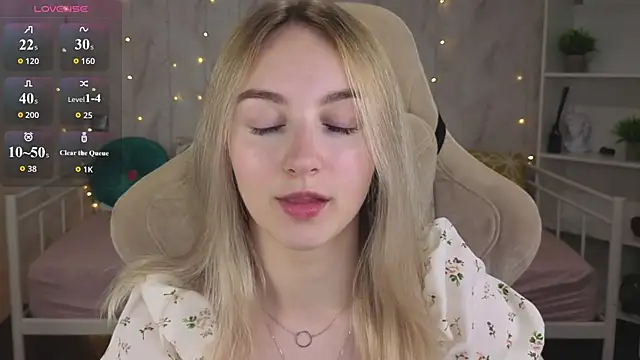 Shy_Polly Adlı Modelin Canlı XXX Sohbeti
