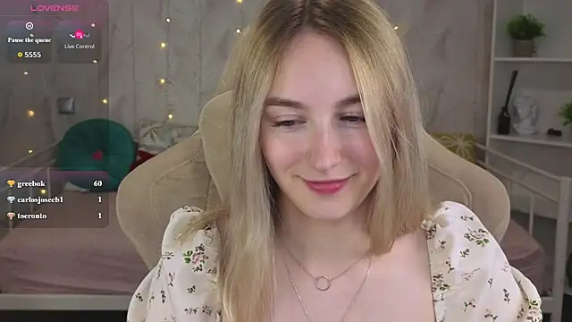 Shy_Pollyn Live XXX chat