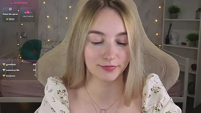 Chat XXX Live Shy_Polly