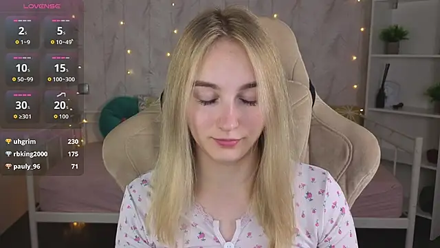 Shy_Polly's Live XXX Chat