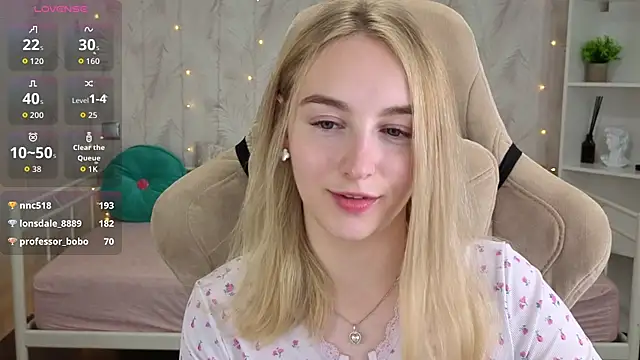 Shy_Polly: онлайн-секс-чат