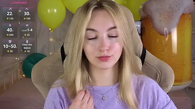 צ'אט XXX בשידור חי של Shy_Polly