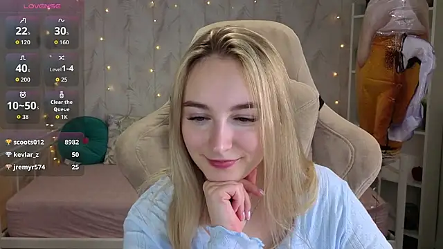 צ'אט XXX בשידור חי של Shy_Polly