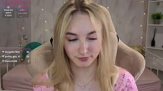 Shy_Polly Webcam show
