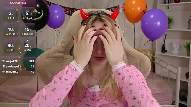 Shy_Polly: онлайн-секс-чат