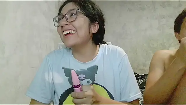Giby_Grace Show in webcam