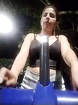 Latina_azura333 在線直播表演