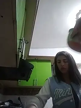 Latina_azura333 webkamerás műsora