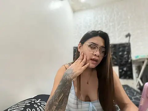angelinasohoty 在線直播表演