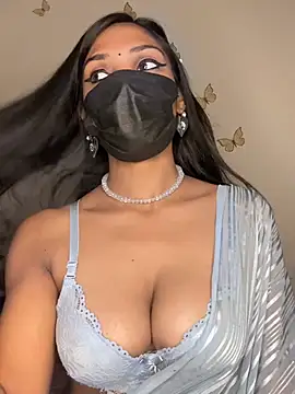 Lovely_Babiee Adlı Modelin Web Kamerası Şovu