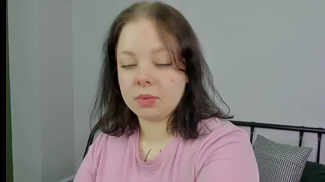 Vlada_vv's Live Chat Room