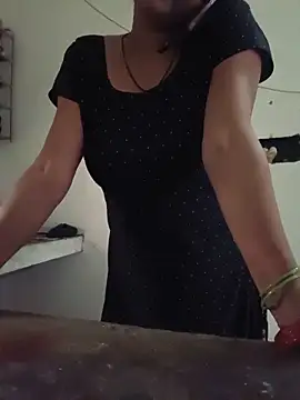 Savita_bhabhi_enjoyのライブXXXチャット