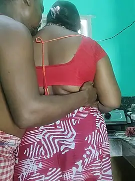 Show modela Desicouple1706 na web-kameri