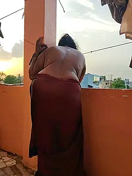 Desicouple1706's Webcam Show