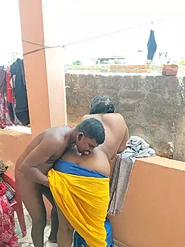 Show modela Desicouple1706 na web-kameri