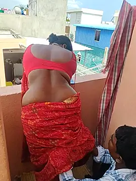 Desicouple1706's Webcam Show