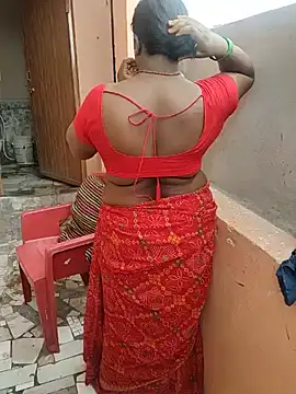 Desicouple1706 webcam show