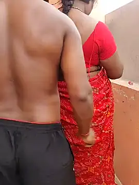 Desicouple1706 Show in webcam