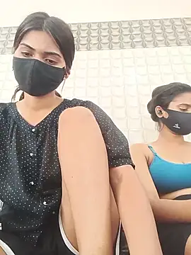 Lovely--girl: διαδικτυακό σόου στην κάμερα