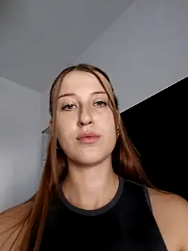 Susiee_Redd Show in webcam
