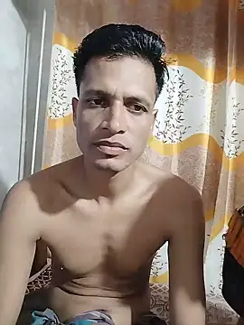 Priankaboudi Pertunjukan Webcam