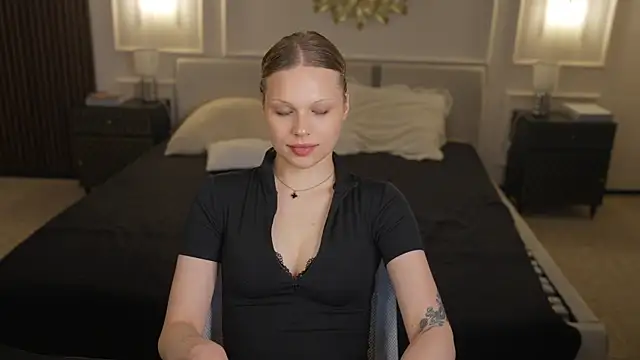Czat XXX na żywo – Charlotte_Dreams