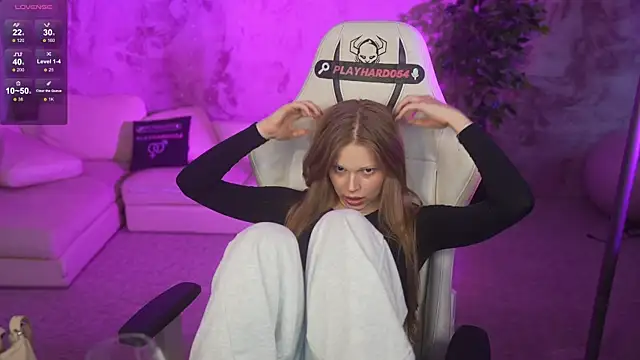 Charlotte_Dreams' Live XXX Chat
