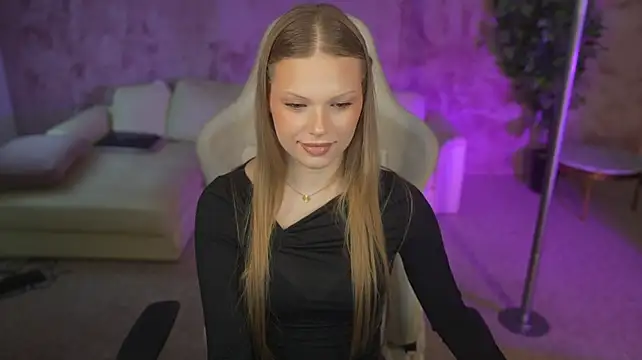 Charlotte_Dreams XXX чат на живо