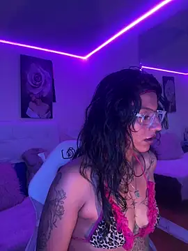 Show modela SamathaMay na web-kameri