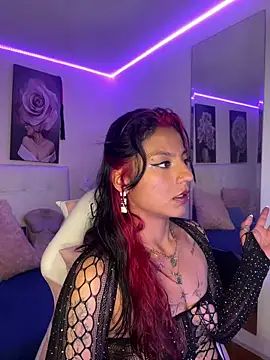 Show modela SamathaMay na web-kameri