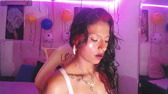 SamathaMay's Webcam Show