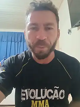 Pokazy przed kamerką – RobertoLuiz84