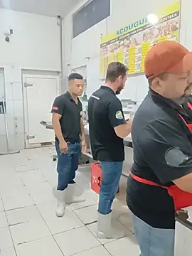 Pertunjukan Kamera Web RobertoLuiz84