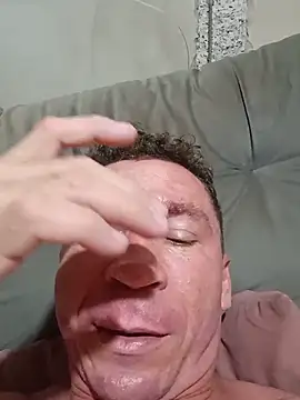 RobertoLuiz84 Pertunjukan Webcam