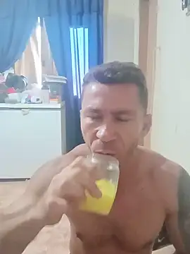 RobertoLuiz84's Webcam Show