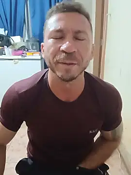 RobertoLuiz84のウェブカメラショー