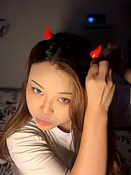Toffee-00 Adlı Modelin Canlı XXX Sohbeti