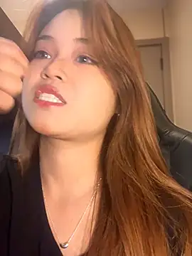 Toffee-00's Live XXX Chat