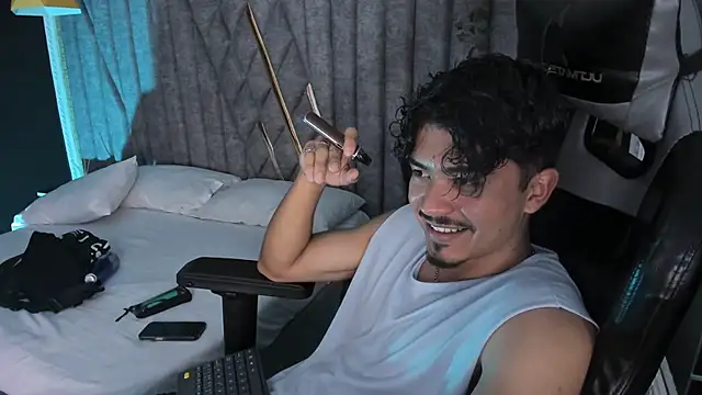 عرض كام NicolaiKarav