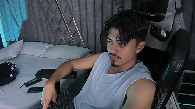 NicolaiKarav Pertunjukan Webcam