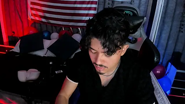 NicolaiKarav's Webcam Show