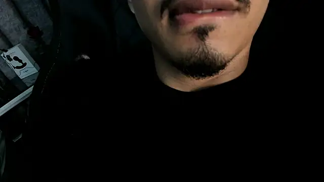 NicolaiKaravのウェブカメラショー