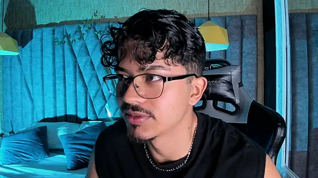 عرض كام NicolaiKarav