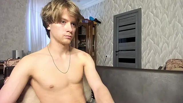 milkiwvy's Webcam Show
