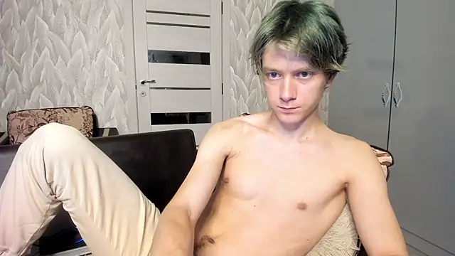 milkiwvy's Webcam Show