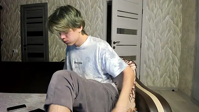milkiwvy's Webcam Show